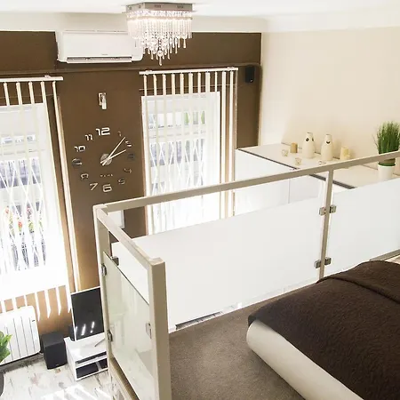 R&R Apartment Dembinszky Budapest Exterior photo
